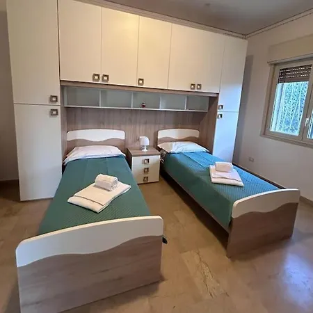 Willa Mia Mondello, 200m To Beach, Private Parking Palermo