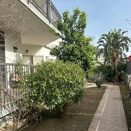 Mia Mondello, 200m To Beach, Private Parking Willa